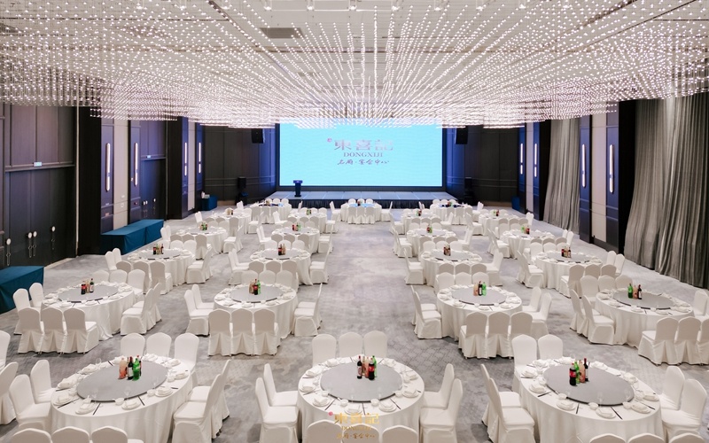 浙江厅 [ 最大55桌 · 高10.0m · 无柱 ·  ]