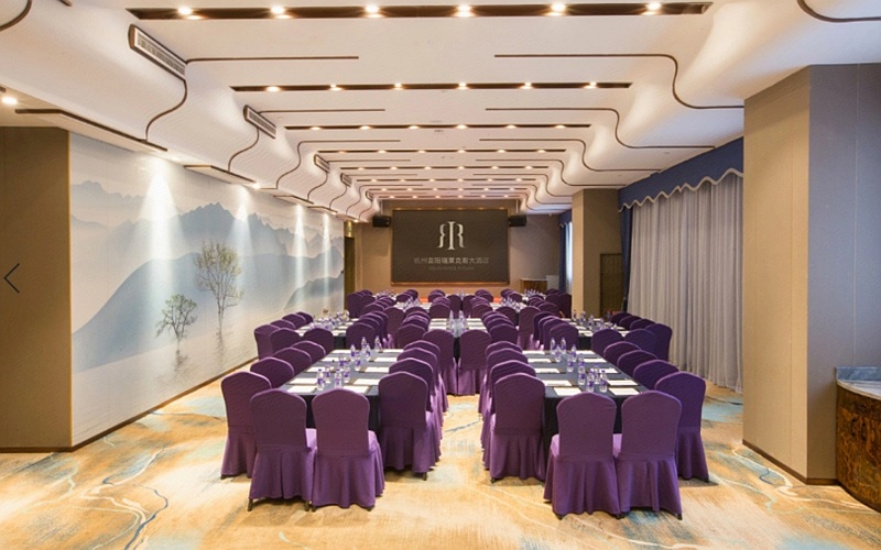 宴会厅 [ 最大15桌 · 高5.0m · 无柱 ·  ]